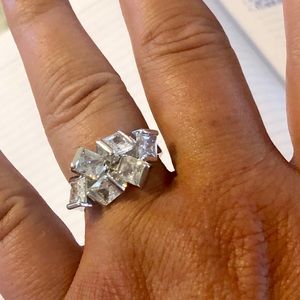 NEW Silver Plated Bunched Crystal Ring - Size 9
